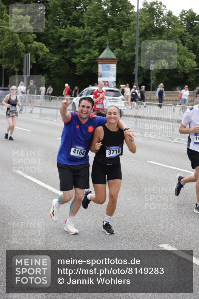 29.06.2025 - hella hamburg halbmarathon Jannik Wohlers http://msf.ph/oto/8149283 29.06.2025 10:49:52 Lombardsbrücke 1259, 1828, 2047, 3203, 3680, 3701, 3710, 3805, 3897, 4090, 4168, 5119, 5997, 6680, 6830, 7677, 7721, 7722, 7755, 8254, 9605, 9940, 10060, 10286, 10617, 11426, 11696, 11716, 12079, 13127, 13128, 13381, 13846, 13887, 14144, 14591, 14940, 15230, 15551, 16410, 16412, 16489, 16635, 16670, 17256, 18961, 19058, 19086 meine-sportfotos.de