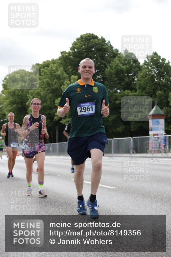 29.06.2025 - hella hamburg halbmarathon Jannik Wohlers http://msf.ph/oto/8149356 29.06.2025 10:12:55 Lombardsbrücke 1007, 1747, 1859, 2961, 3218, 3360, 3728, 3729, 4187, 6489, 7346, 7460, 8913, 9527, 9612, 12492, 13331, 15922, 16030, 16437, 17474, 17988, 18048, 18222, 18732, 18754, 19035 meine-sportfotos.de