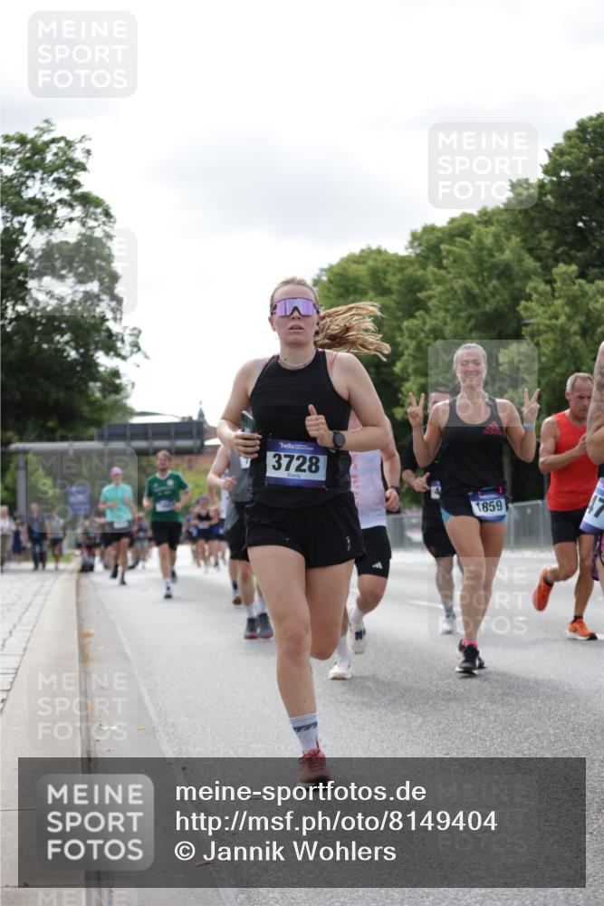 29.06.2025 - hella hamburg halbmarathon Jannik Wohlers http://msf.ph/oto/8149404 29.06.2025 10:12:56 Lombardsbrücke 1007, 1747, 1859, 2961, 3218, 3360, 3728, 3729, 4187, 5546, 6489, 7346, 7460, 8913, 9527, 9612, 12492, 13331, 15922, 16030, 16437, 17474, 17988, 18048, 18222, 18732, 18754, 19035 meine-sportfotos.de