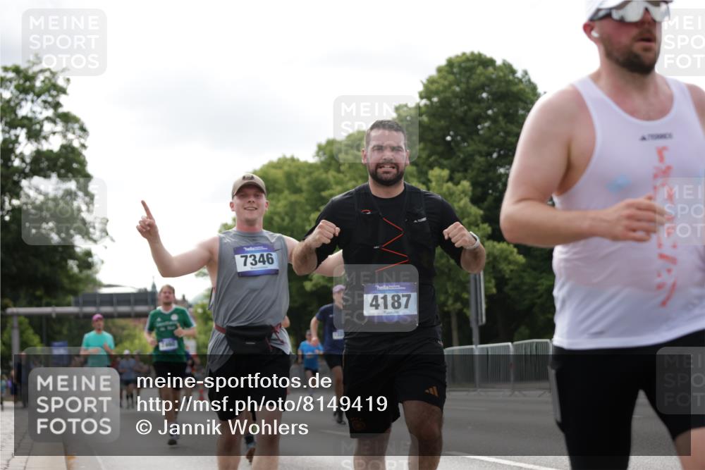 29.06.2025 - hella hamburg halbmarathon Jannik Wohlers http://msf.ph/oto/8149419 29.06.2025 10:12:59 Lombardsbrücke 1007, 1747, 1859, 2961, 3218, 3360, 3728, 3729, 4187, 4950, 5546, 6489, 6724, 7346, 7446, 7447, 7460, 8913, 9527, 9612, 12492, 13331, 13928, 15922, 17474, 17988, 18222, 18732, 18754, 19035 meine-sportfotos.de