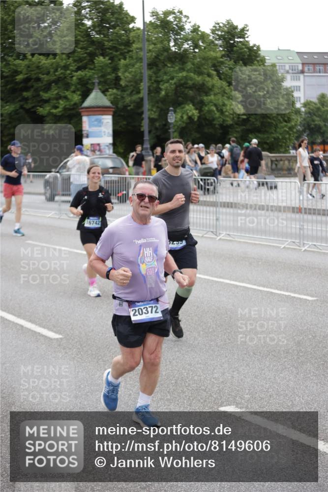 29.06.2025 - hella hamburg halbmarathon Jannik Wohlers http://msf.ph/oto/8149606 29.06.2025 10:50:04 Lombardsbrücke 1259, 1828, 2047, 3203, 3680, 3710, 3805, 3897, 4168, 4961, 5119, 5131, 7505, 7677, 8299, 8834, 10286, 10744, 11426, 11696, 13887, 14102, 14591, 14940, 15017, 15230, 15467, 15551, 16489, 16593, 16670, 16742, 17790, 18067, 18092, 18483 meine-sportfotos.de