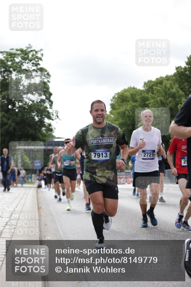 29.06.2025 - hella hamburg halbmarathon Jannik Wohlers http://msf.ph/oto/8149779 29.06.2025 10:13:15 Lombardsbrücke 1131, 2055, 2359, 2721, 2904, 2987, 4001, 4795, 4950, 5232, 5546, 5631, 5719, 6026, 6717, 6724, 7446, 7447, 7462, 7913, 8279, 9128, 9612, 9631, 10977, 12313, 12797, 12928, 12929, 13331, 13928, 15085, 15663, 16491, 17472, 18222, 18231, 19190 meine-sportfotos.de
