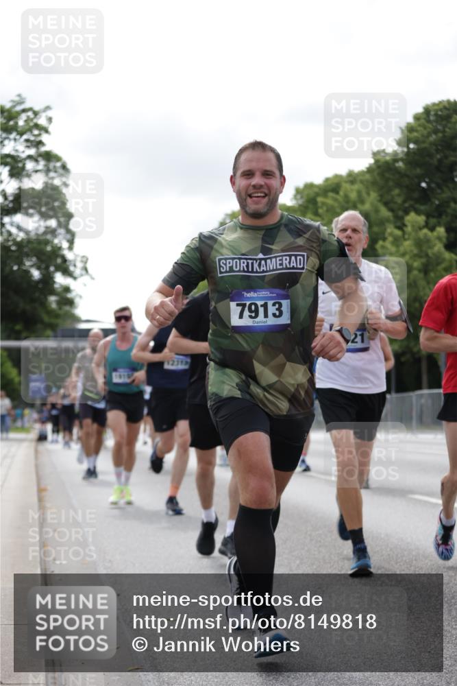29.06.2025 - hella hamburg halbmarathon Jannik Wohlers http://msf.ph/oto/8149818 29.06.2025 10:13:16 Lombardsbrücke 1131, 2055, 2359, 2721, 2904, 2987, 4001, 4795, 4950, 5232, 5546, 5631, 5719, 6026, 6717, 6724, 7446, 7447, 7462, 7913, 8279, 8673, 9128, 9612, 9631, 10977, 12313, 12797, 12928, 12929, 13331, 13928, 15085, 15663, 16491, 17472, 18231, 19190 meine-sportfotos.de