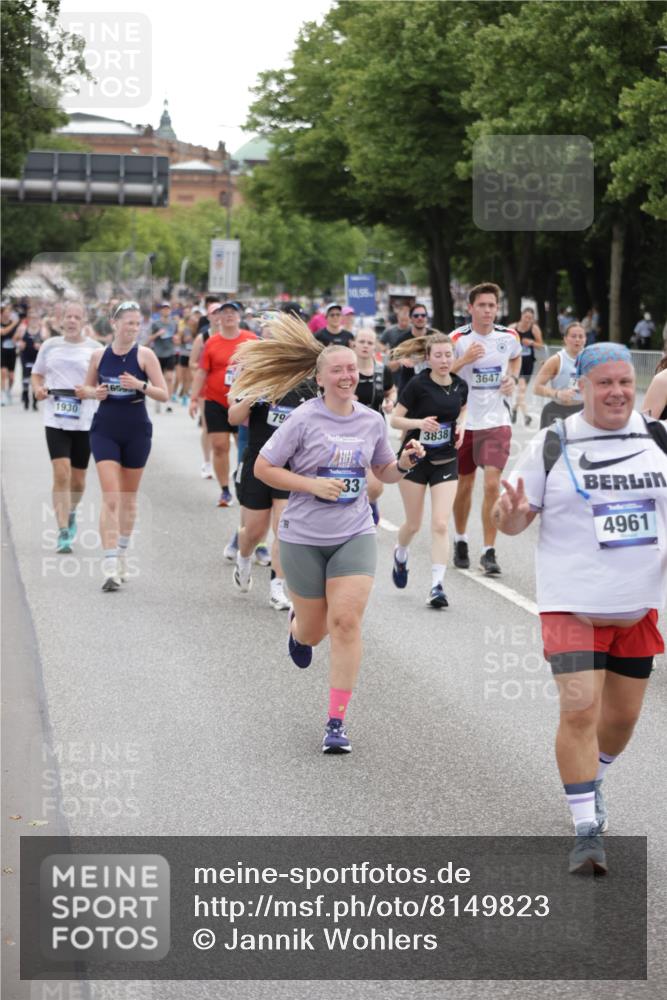 29.06.2025 - hella hamburg halbmarathon Jannik Wohlers http://msf.ph/oto/8149823 29.06.2025 10:50:17 Lombardsbrücke 1930, 2200, 3184, 3229, 3647, 3838, 4642, 4695, 4771, 4961, 5131, 6178, 7133, 7161, 7505, 7938, 8200, 8833, 8834, 9096, 9168, 9933, 10437, 10744, 12392, 12393, 14762, 15017, 15105, 15416, 15467, 16501, 16593, 17337, 17648, 17790, 18067, 18092, 18483 meine-sportfotos.de