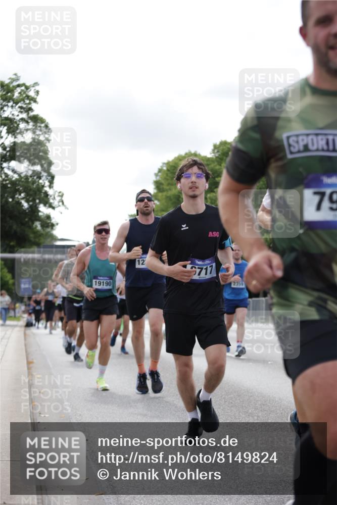 29.06.2025 - hella hamburg halbmarathon Jannik Wohlers http://msf.ph/oto/8149824 29.06.2025 10:13:16 Lombardsbrücke 1131, 2055, 2359, 2721, 2904, 2987, 4001, 4795, 4950, 5232, 5546, 5631, 5719, 6026, 6717, 6724, 7446, 7447, 7462, 7913, 8279, 8673, 9128, 9612, 9631, 10977, 12313, 12797, 12928, 12929, 13331, 13928, 15085, 15663, 16491, 17472, 18231, 19190 meine-sportfotos.de