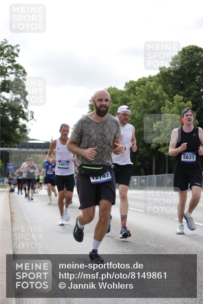29.06.2025 - hella hamburg halbmarathon Jannik Wohlers http://msf.ph/oto/8149861 29.06.2025 10:13:19 Lombardsbrücke 1131, 1480, 2055, 2359, 2721, 2904, 2987, 4001, 4795, 4950, 5232, 5631, 5719, 6026, 6717, 6724, 7462, 7913, 8279, 8673, 9128, 9631, 10977, 11441, 12313, 12797, 12928, 12929, 15085, 15663, 15721, 15722, 16491, 17472, 18231, 19190 meine-sportfotos.de