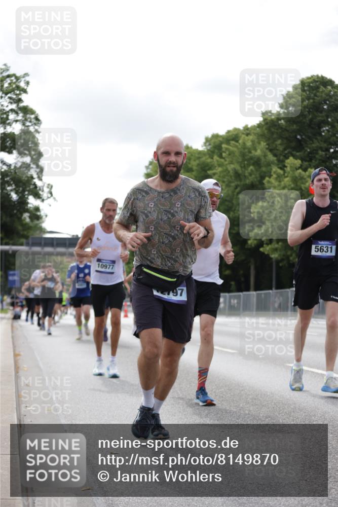 29.06.2025 - hella hamburg halbmarathon Jannik Wohlers http://msf.ph/oto/8149870 29.06.2025 10:13:19 Lombardsbrücke 1131, 1480, 2055, 2359, 2721, 2904, 2987, 4001, 4795, 4950, 5232, 5631, 5719, 6026, 6717, 6724, 7462, 7913, 8279, 8673, 9128, 9631, 10977, 11441, 12313, 12797, 12928, 12929, 15085, 15663, 15721, 15722, 16491, 17472, 18231, 19190 meine-sportfotos.de