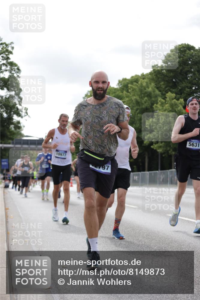29.06.2025 - hella hamburg halbmarathon Jannik Wohlers http://msf.ph/oto/8149873 29.06.2025 10:13:19 Lombardsbrücke 1131, 1480, 2055, 2359, 2721, 2904, 2987, 4001, 4795, 4950, 5232, 5631, 5719, 6026, 6717, 6724, 7462, 7913, 8279, 8673, 9128, 9631, 10977, 11441, 12313, 12797, 12928, 12929, 15085, 15663, 15721, 15722, 16491, 17472, 18231, 19190 meine-sportfotos.de