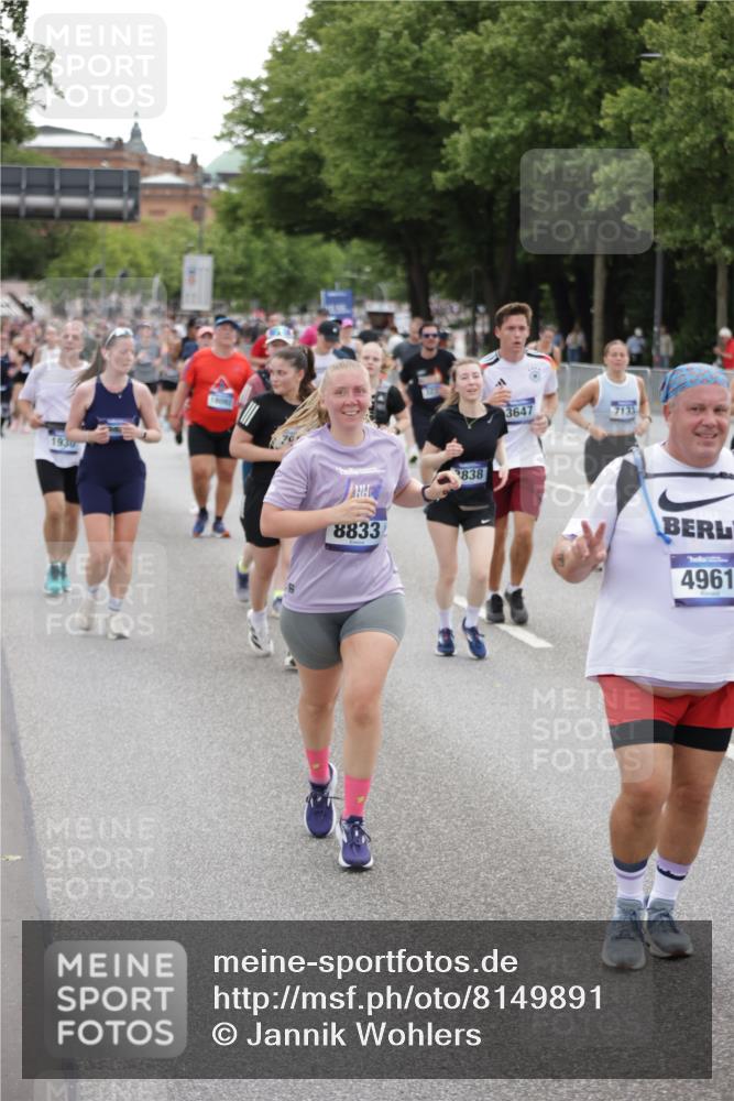 29.06.2025 - hella hamburg halbmarathon Jannik Wohlers http://msf.ph/oto/8149891 29.06.2025 10:50:17 Lombardsbrücke 1930, 2200, 3184, 3229, 3647, 3838, 4642, 4695, 4771, 4961, 5131, 6178, 7133, 7161, 7505, 7938, 8200, 8833, 8834, 9096, 9168, 9933, 10437, 10744, 12392, 12393, 14762, 15017, 15105, 15416, 15467, 16501, 16593, 17337, 17648, 17790, 18067, 18092, 18483 meine-sportfotos.de