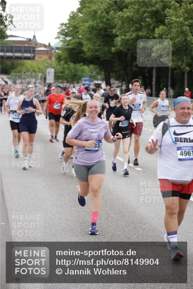 29.06.2025 - hella hamburg halbmarathon Jannik Wohlers http://msf.ph/oto/8149904 29.06.2025 10:50:17 Lombardsbrücke 1930, 2200, 3184, 3229, 3647, 3838, 4642, 4695, 4771, 4961, 5131, 6178, 7133, 7161, 7505, 7938, 8200, 8833, 8834, 9096, 9168, 9933, 10437, 10744, 12392, 12393, 14762, 15017, 15105, 15416, 15467, 16501, 16593, 17337, 17648, 17790, 18067, 18092, 18483 meine-sportfotos.de