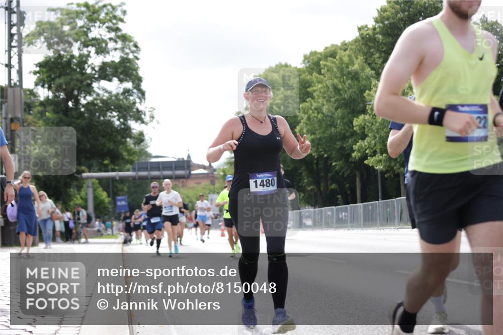 29.06.2025 - hella hamburg halbmarathon Jannik Wohlers http://msf.ph/oto/8150048 29.06.2025 10:13:30 Lombardsbrücke 1131, 1480, 2359, 2987, 4001, 4962, 5631, 5719, 6710, 7462, 8673, 9631, 10442, 10443, 10977, 11441, 11987, 12313, 12797, 15085, 15482, 15721, 15722, 17439, 17985, 18041, 19190 meine-sportfotos.de