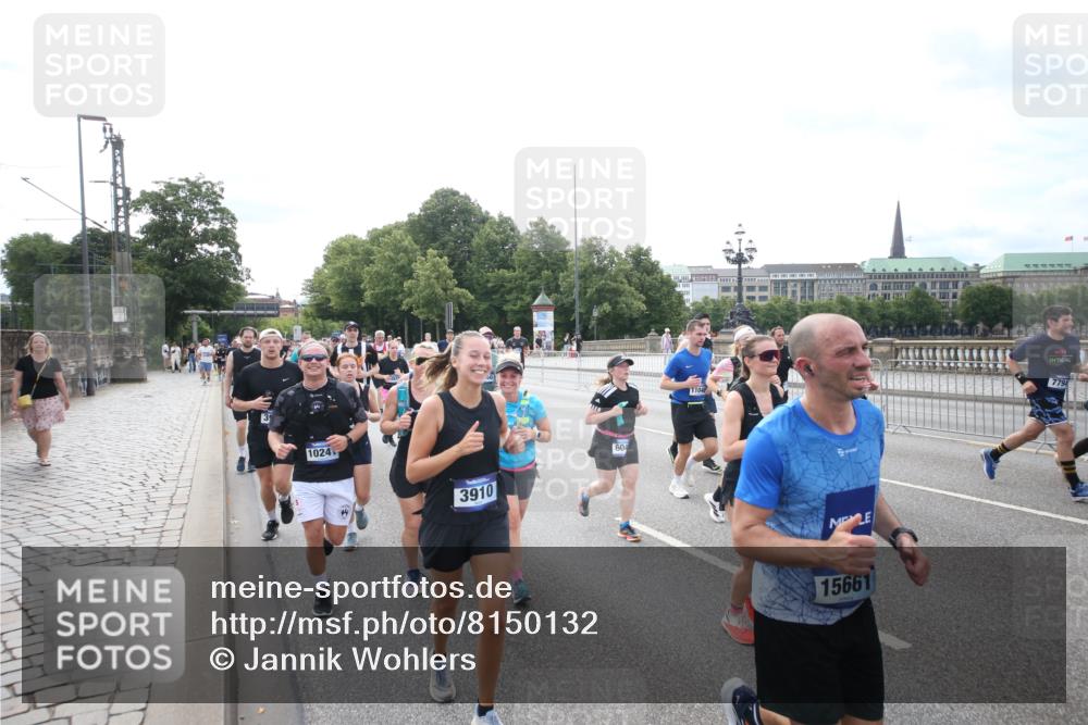29.06.2025 - hella hamburg halbmarathon Jannik Wohlers http://msf.ph/oto/8150132 29.06.2025 10:22:00 Lombardsbrücke 1187, 1419, 1598, 2022, 2351, 3108, 3430, 3457, 3511, 3910, 3946, 4113, 4114, 4131, 4556, 4559, 4829, 4969, 4970, 5079, 5838, 6030, 6048, 6049, 6303, 6307, 6347, 6820, 6826, 6977, 7097, 7794, 8511, 8855, 8884, 9204, 9516, 9598, 10065, 10241, 10432, 10663, 10917, 10961, 11046, 11440, 12933, 13248, 13255, 13369, 13460, 13472, 13820, 13963, 14079, 14240, 14314, 14333, 14334, 14442, 14901, 14903, 14980, 15114, 17556, 19154 meine-sportfotos.de