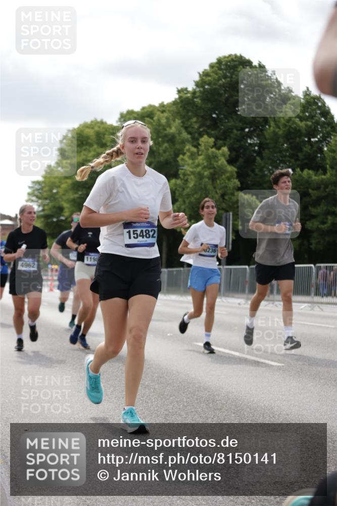 29.06.2025 - hella hamburg halbmarathon Jannik Wohlers http://msf.ph/oto/8150141 29.06.2025 10:13:37 Lombardsbrücke 1194, 1480, 1890, 4032, 4962, 6287, 6710, 8057, 8673, 9886, 10442, 10443, 11441, 11987, 12938, 13788, 15482, 15721, 15722, 15840, 17439, 17985, 18041, 18236, 18239 meine-sportfotos.de