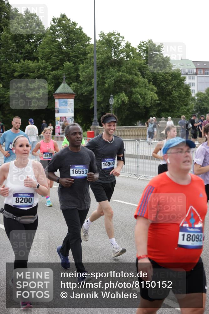 29.06.2025 - hella hamburg halbmarathon Jannik Wohlers http://msf.ph/oto/8150152 29.06.2025 10:50:31 Lombardsbrücke 1129, 1208, 2200, 2358, 2859, 3184, 3229, 3647, 4771, 4848, 5286, 5289, 6178, 7133, 7141, 7161, 7770, 7771, 7825, 8200, 8779, 8986, 9168, 10029, 10437, 10552, 10614, 10636, 11052, 11252, 11577, 12392, 12393, 12800, 13468, 13522, 13981, 14010, 14534, 14640, 14767, 14773, 15250, 15464, 16500, 16501, 16553, 16727, 16729, 16904, 17295, 17337, 17648, 17735 meine-sportfotos.de