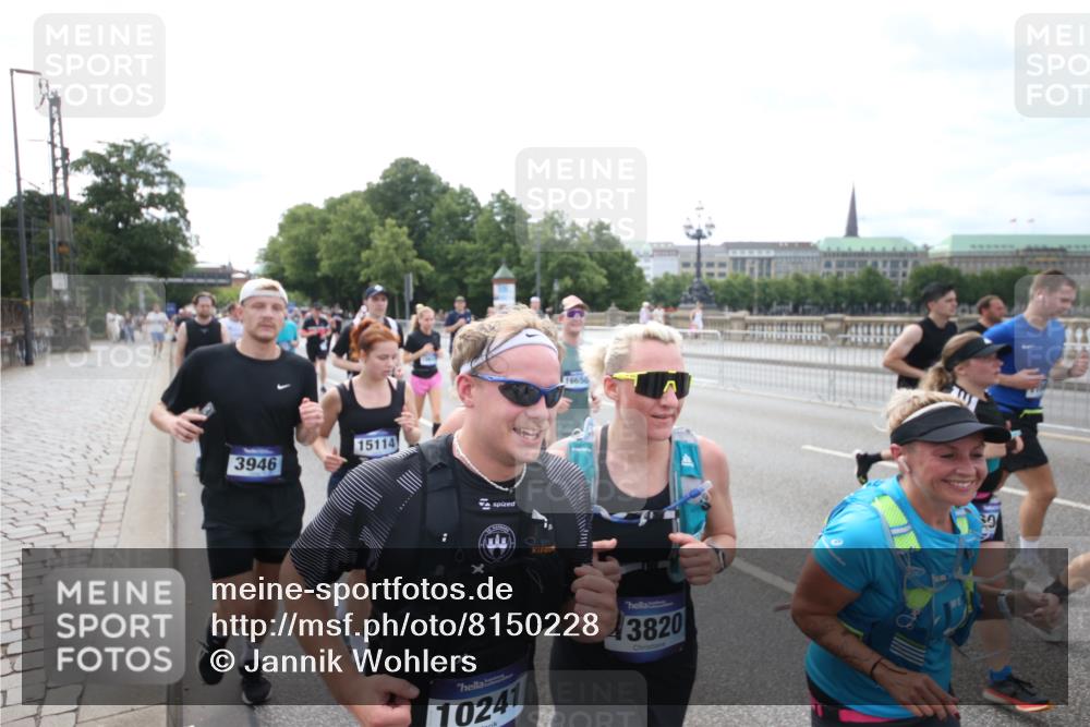 29.06.2025 - hella hamburg halbmarathon Jannik Wohlers http://msf.ph/oto/8150228 29.06.2025 10:22:02 Lombardsbrücke 1187, 1419, 1598, 2022, 2351, 2886, 3108, 3430, 3457, 3511, 3910, 3946, 4113, 4114, 4131, 4556, 4559, 4829, 4969, 4970, 5079, 5798, 5838, 6030, 6048, 6049, 6303, 6307, 6347, 6820, 6826, 6899, 7097, 7794, 8511, 8855, 8931, 9204, 9516, 9598, 10065, 10241, 10432, 10573, 10663, 10917, 10961, 11046, 11440, 12933, 13248, 13369, 13460, 13472, 13820, 13963, 14079, 14240, 14314, 14333, 14334, 14442, 14901, 14903, 14906, 14980, 15114 meine-sportfotos.de