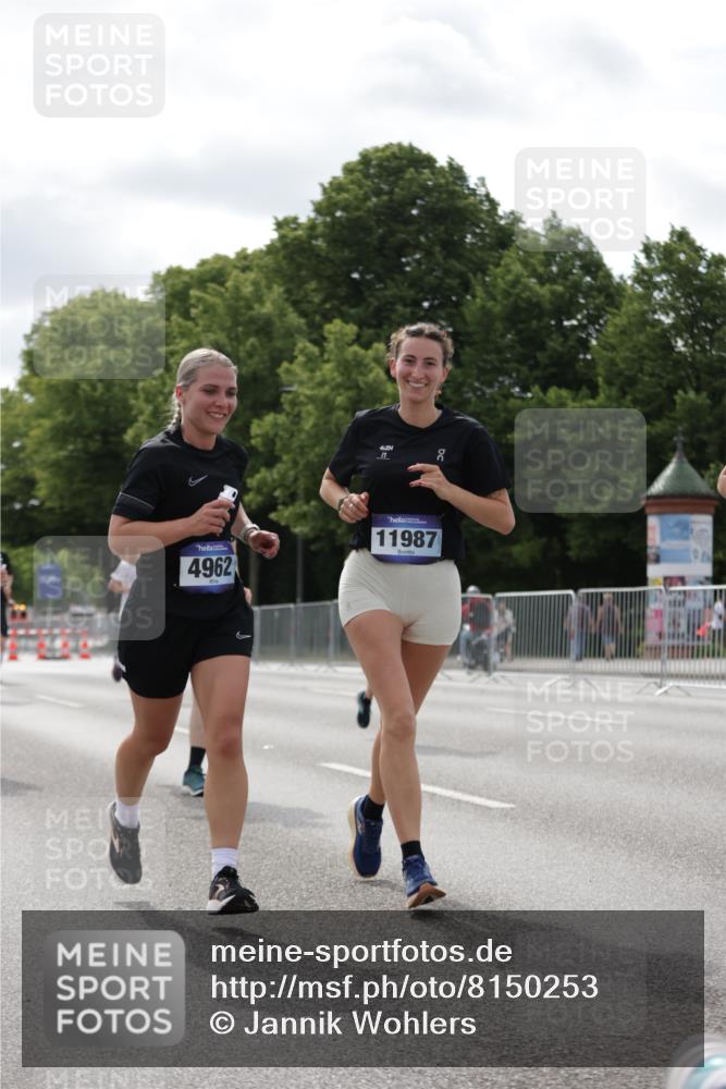 29.06.2025 - hella hamburg halbmarathon Jannik Wohlers http://msf.ph/oto/8150253 29.06.2025 10:13:39 Lombardsbrücke 1194, 1480, 1890, 4032, 4962, 6287, 6710, 8057, 9886, 10442, 10443, 11987, 12938, 13788, 15482, 15840, 17439, 17985, 18041, 18236, 18239 meine-sportfotos.de