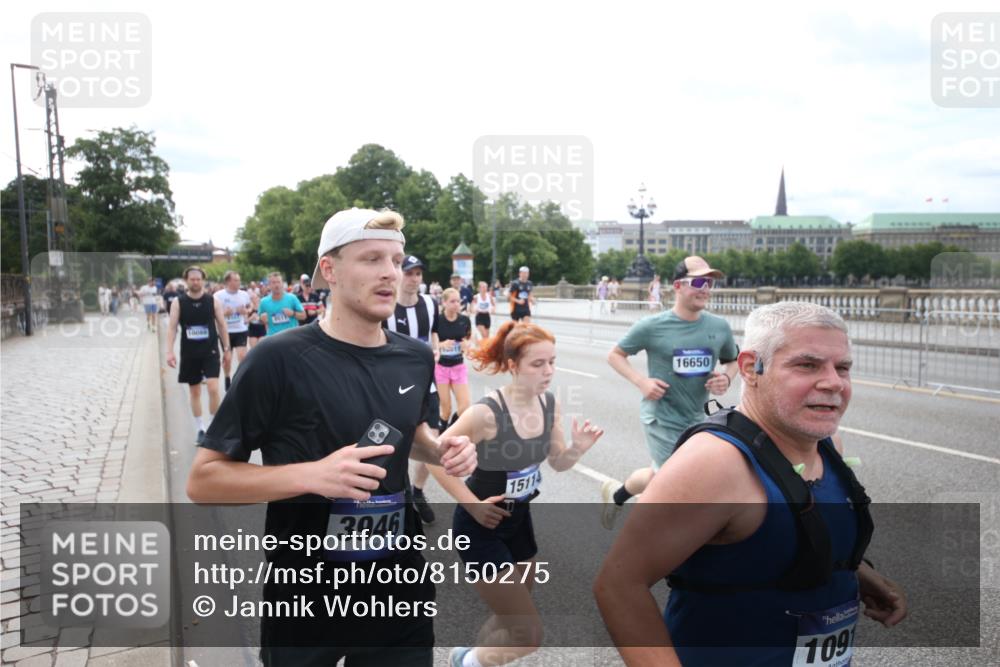 29.06.2025 - hella hamburg halbmarathon Jannik Wohlers http://msf.ph/oto/8150275 29.06.2025 10:22:02 Lombardsbrücke 1187, 1419, 1598, 2022, 2351, 2886, 3108, 3430, 3457, 3511, 3910, 3946, 4113, 4114, 4131, 4556, 4559, 4829, 4969, 4970, 5079, 5798, 5838, 6030, 6048, 6049, 6303, 6307, 6347, 6820, 6826, 6899, 7097, 7794, 8511, 8855, 8931, 9204, 9516, 9598, 10065, 10241, 10432, 10573, 10663, 10917, 10961, 11046, 11440, 12933, 13248, 13369, 13460, 13472, 13820, 13963, 14079, 14240, 14314, 14333, 14334, 14442, 14901, 14903, 14906, 14980, 15114 meine-sportfotos.de