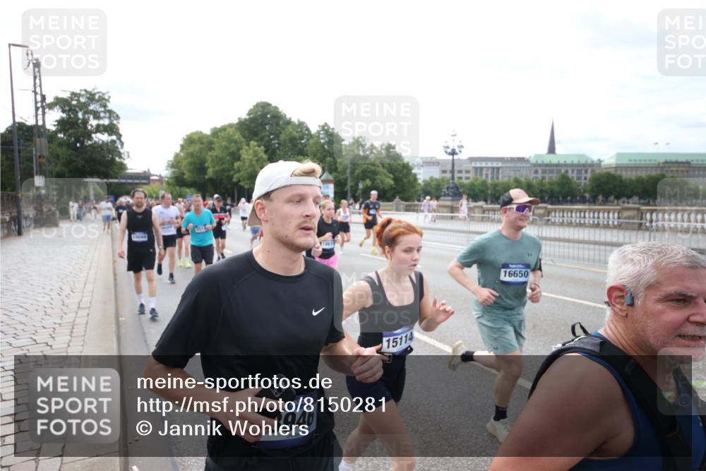 29.06.2025 - hella hamburg halbmarathon Jannik Wohlers http://msf.ph/oto/8150281 29.06.2025 10:22:02 Lombardsbrücke 1187, 1419, 1598, 2022, 2351, 2886, 3108, 3430, 3457, 3511, 3910, 3946, 4113, 4114, 4131, 4556, 4559, 4829, 4969, 4970, 5079, 5798, 5838, 6030, 6048, 6049, 6303, 6307, 6347, 6820, 6826, 6899, 7097, 7794, 8511, 8855, 8931, 9204, 9516, 9598, 10065, 10241, 10432, 10573, 10663, 10917, 10961, 11046, 11440, 12933, 13248, 13369, 13460, 13472, 13820, 13963, 14079, 14240, 14314, 14333, 14334, 14442, 14901, 14903, 14906, 14980, 15114 meine-sportfotos.de