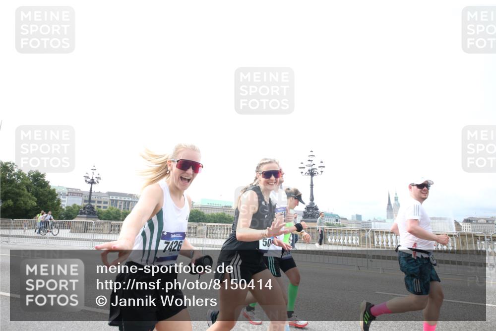 29.06.2025 - hella hamburg halbmarathon Jannik Wohlers http://msf.ph/oto/8150414 29.06.2025 10:23:46 Lombardsbrücke 1005, 1009, 1389, 1444, 3013, 3185, 3285, 3579, 4597, 4684, 4719, 4993, 5039, 5258, 5260, 5954, 6524, 6526, 7013, 7426, 7528, 7920, 8141, 8167, 8187, 8297, 8717, 9063, 11306, 11347, 11415, 12210, 13711, 14433, 14439, 14824, 15352, 15456, 16345, 16861, 17147, 17262, 17414, 17559, 17560, 17595, 18109, 18132, 18210 meine-sportfotos.de
