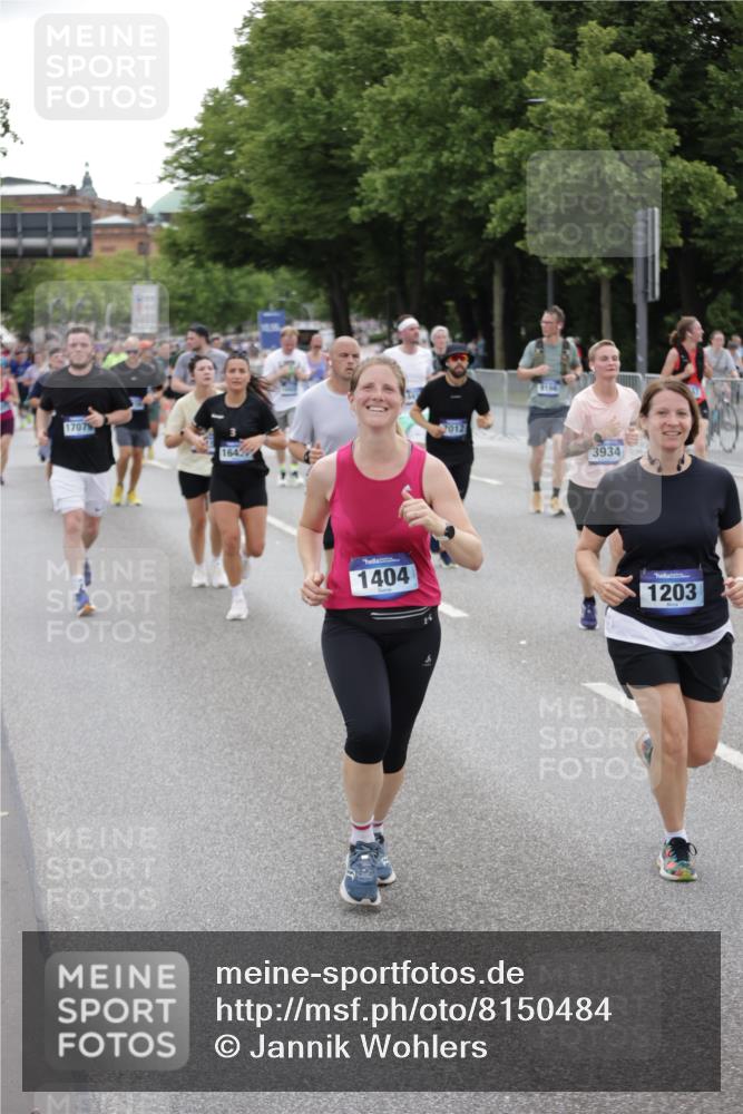 29.06.2025 - hella hamburg halbmarathon Jannik Wohlers http://msf.ph/oto/8150484 29.06.2025 10:50:44 Lombardsbrücke 1203, 1208, 1404, 1478, 2202, 2358, 2380, 2859, 3934, 4156, 4652, 4713, 4920, 5286, 5289, 5530, 7012, 7770, 7771, 7825, 8410, 9166, 9167, 10552, 11052, 11252, 11608, 11609, 11971, 12301, 13522, 14127, 14152, 15250, 15464, 16427, 16633, 16727, 16729, 16928, 17079, 17295, 19098 meine-sportfotos.de