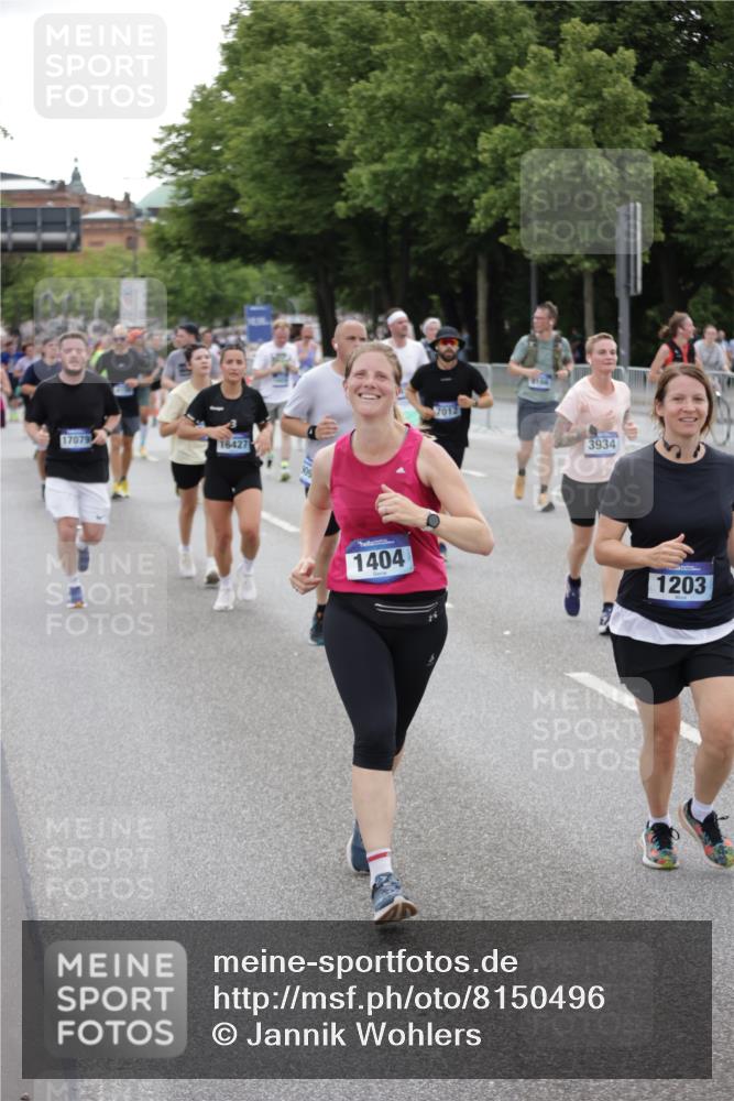 29.06.2025 - hella hamburg halbmarathon Jannik Wohlers http://msf.ph/oto/8150496 29.06.2025 10:50:44 Lombardsbrücke 1203, 1208, 1404, 1478, 2202, 2358, 2380, 2859, 3934, 4156, 4652, 4713, 4920, 5286, 5289, 5530, 7012, 7770, 7771, 7825, 8410, 9166, 9167, 10552, 11052, 11252, 11608, 11609, 11971, 12301, 13522, 14127, 14152, 15250, 15464, 16427, 16633, 16727, 16729, 16928, 17079, 17295, 19098 meine-sportfotos.de