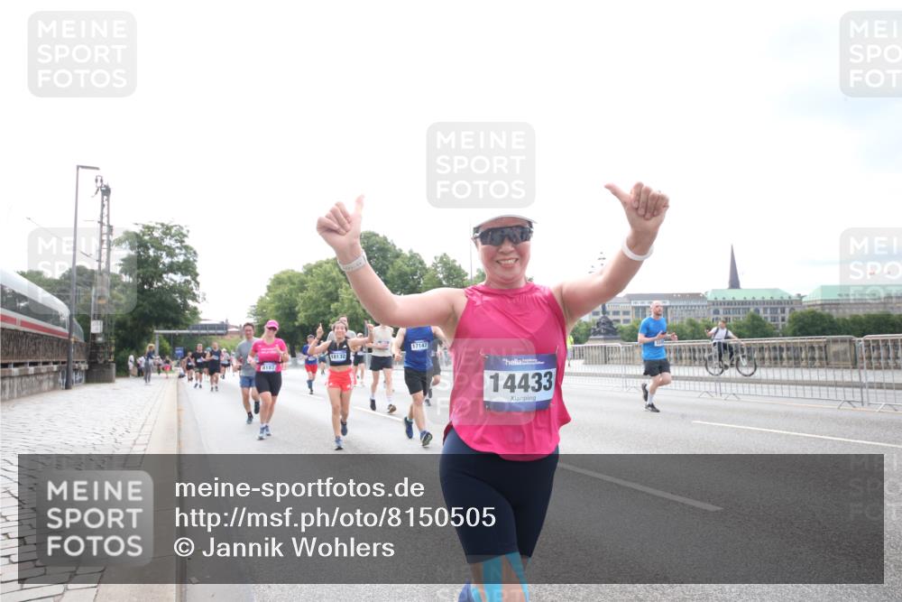 29.06.2025 - hella hamburg halbmarathon Jannik Wohlers http://msf.ph/oto/8150505 29.06.2025 10:23:50 Lombardsbrücke 1005, 1009, 1389, 2132, 2477, 3013, 3185, 3285, 3579, 4162, 4684, 4719, 4993, 5039, 5954, 6478, 6524, 6526, 7426, 7528, 7920, 8167, 8187, 8297, 9063, 11306, 11347, 12210, 13711, 14433, 14439, 14824, 15352, 15456, 16345, 16861, 17147, 17262, 17414, 17559, 17560, 18077, 18109, 18132, 18210 meine-sportfotos.de
