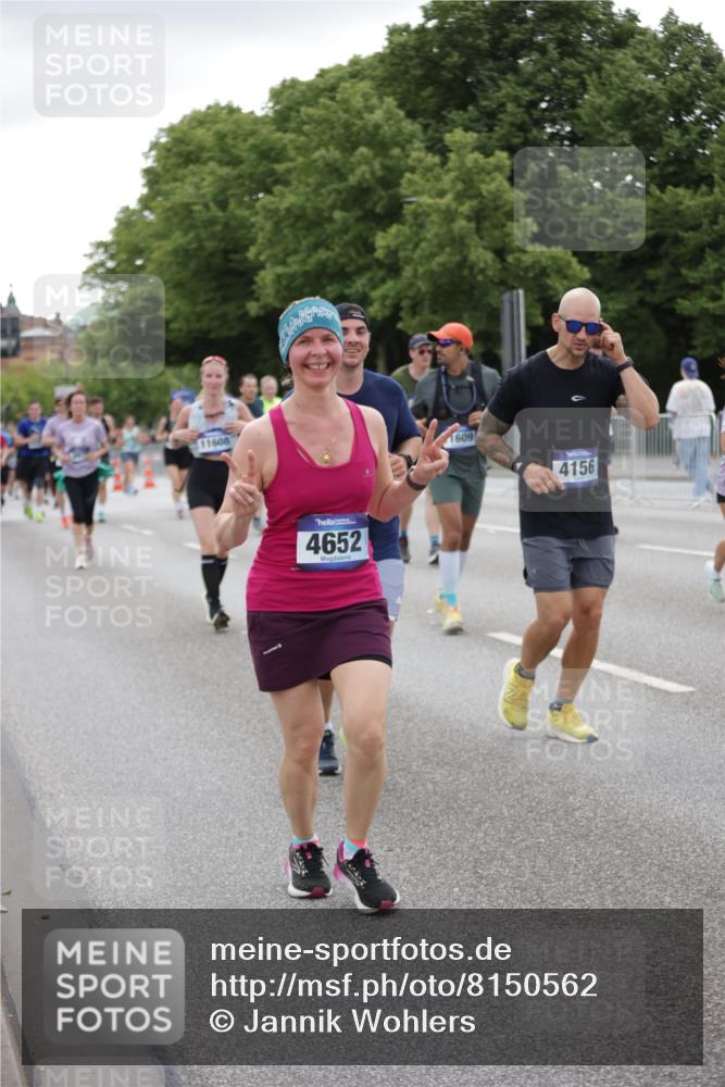 29.06.2025 - hella hamburg halbmarathon Jannik Wohlers http://msf.ph/oto/8150562 29.06.2025 10:50:53 Lombardsbrücke 1203, 1404, 1478, 1617, 2202, 2380, 2484, 2485, 3934, 4156, 4652, 4713, 4878, 4920, 5357, 5394, 5530, 6961, 7012, 7769, 8040, 8410, 8672, 9166, 9167, 9582, 9583, 9763, 11034, 11575, 11608, 11609, 11971, 12301, 13079, 14127, 14152, 15776, 16258, 16427, 16633, 16678, 16928, 17079, 19098, 19106 meine-sportfotos.de