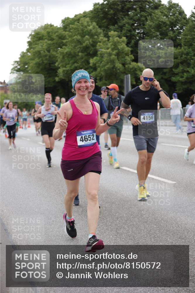 29.06.2025 - hella hamburg halbmarathon Jannik Wohlers http://msf.ph/oto/8150572 29.06.2025 10:50:53 Lombardsbrücke 1203, 1404, 1478, 1617, 2202, 2380, 2484, 2485, 3934, 4156, 4652, 4713, 4878, 4920, 5357, 5394, 5530, 6961, 7012, 7769, 8040, 8410, 8672, 9166, 9167, 9582, 9583, 9763, 11034, 11575, 11608, 11609, 11971, 12301, 13079, 14127, 14152, 15776, 16258, 16427, 16633, 16678, 16928, 17079, 19098, 19106 meine-sportfotos.de