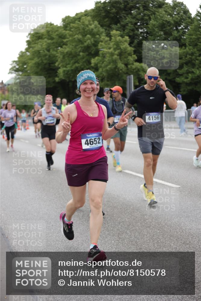 29.06.2025 - hella hamburg halbmarathon Jannik Wohlers http://msf.ph/oto/8150578 29.06.2025 10:50:53 Lombardsbrücke 1203, 1404, 1478, 1617, 2202, 2380, 2484, 2485, 3934, 4156, 4652, 4713, 4878, 4920, 5357, 5394, 5530, 6961, 7012, 7769, 8040, 8410, 8672, 9166, 9167, 9582, 9583, 9763, 11034, 11575, 11608, 11609, 11971, 12301, 13079, 14127, 14152, 15776, 16258, 16427, 16633, 16678, 16928, 17079, 19098, 19106 meine-sportfotos.de