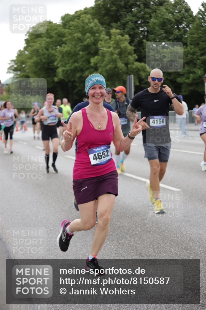 29.06.2025 - hella hamburg halbmarathon Jannik Wohlers http://msf.ph/oto/8150587 29.06.2025 10:50:54 Lombardsbrücke 1203, 1404, 1478, 1617, 2202, 2380, 2484, 2485, 3934, 4156, 4652, 4713, 4878, 4920, 5357, 5394, 5530, 6961, 7012, 7769, 8040, 8410, 8672, 9166, 9167, 9582, 9583, 9763, 11034, 11575, 11608, 11609, 13079, 14127, 14152, 15776, 16258, 16427, 16633, 16642, 16678, 16928, 17079, 19098, 19106 meine-sportfotos.de