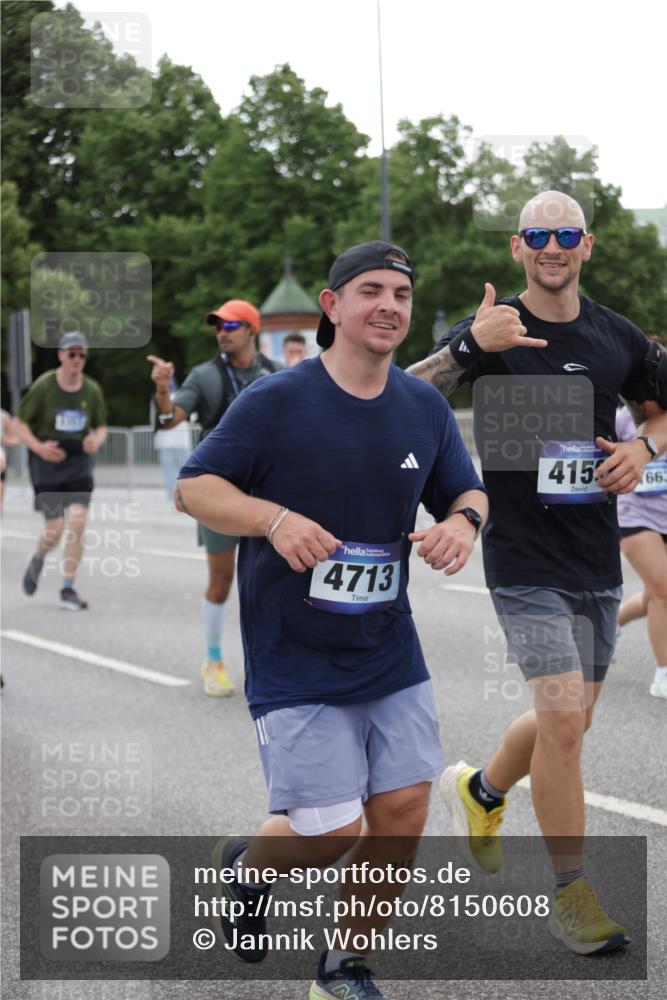 29.06.2025 - hella hamburg halbmarathon Jannik Wohlers http://msf.ph/oto/8150608 29.06.2025 10:50:55 Lombardsbrücke 1478, 1617, 2202, 2380, 2484, 2485, 3934, 4156, 4652, 4713, 4878, 4920, 5357, 5394, 5530, 6961, 7012, 7769, 8040, 8410, 8672, 9166, 9167, 9582, 9583, 9763, 11034, 11575, 11608, 11609, 13079, 14127, 14152, 15776, 16258, 16427, 16633, 16642, 16678, 16928, 17079, 19098, 19106 meine-sportfotos.de