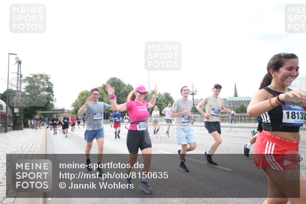 29.06.2025 - hella hamburg halbmarathon Jannik Wohlers http://msf.ph/oto/8150635 29.06.2025 10:23:52 Lombardsbrücke 1005, 1009, 1064, 1389, 2132, 2477, 3185, 3285, 3579, 4162, 4464, 4684, 4719, 4993, 5039, 5954, 6478, 6524, 6526, 7528, 7920, 7975, 8167, 8187, 8297, 9063, 11306, 11347, 12210, 13573, 13711, 14433, 14439, 14824, 15352, 15456, 16345, 16861, 17147, 17262, 17414, 17559, 17560, 18077, 18109, 18132, 18210 meine-sportfotos.de
