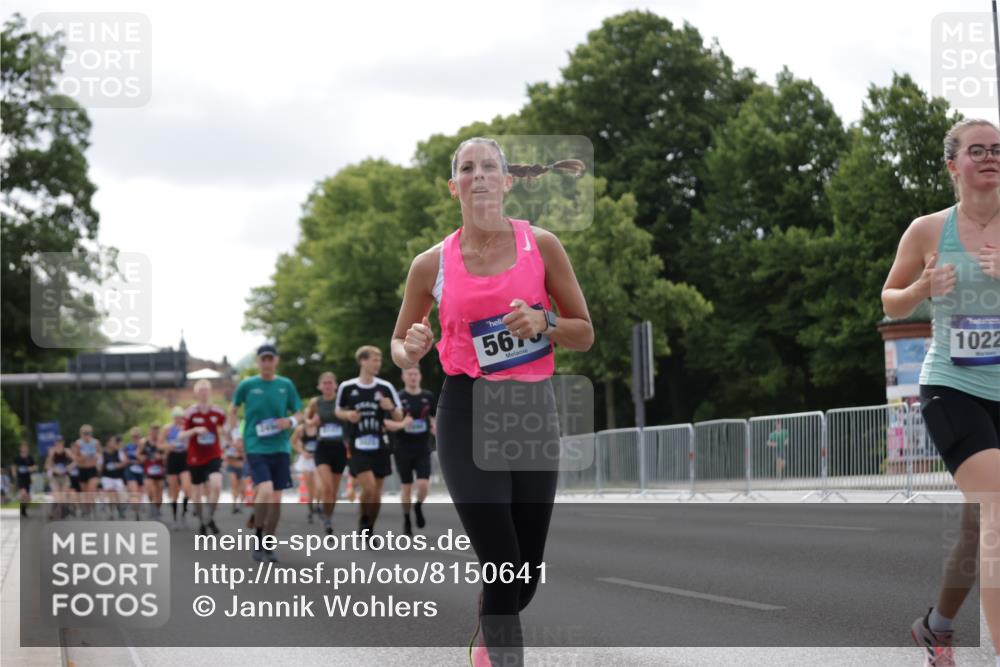 29.06.2025 - hella hamburg halbmarathon Jannik Wohlers http://msf.ph/oto/8150641 29.06.2025 10:14:05 Lombardsbrücke 1406, 1728, 2494, 2990, 3020, 3154, 3756, 3834, 5670, 6028, 6083, 6089, 6366, 7209, 7802, 7840, 8147, 8409, 8892, 10224, 10610, 12467, 12901, 13237, 14488, 16036, 16126, 16167, 16287, 16288, 17975 meine-sportfotos.de