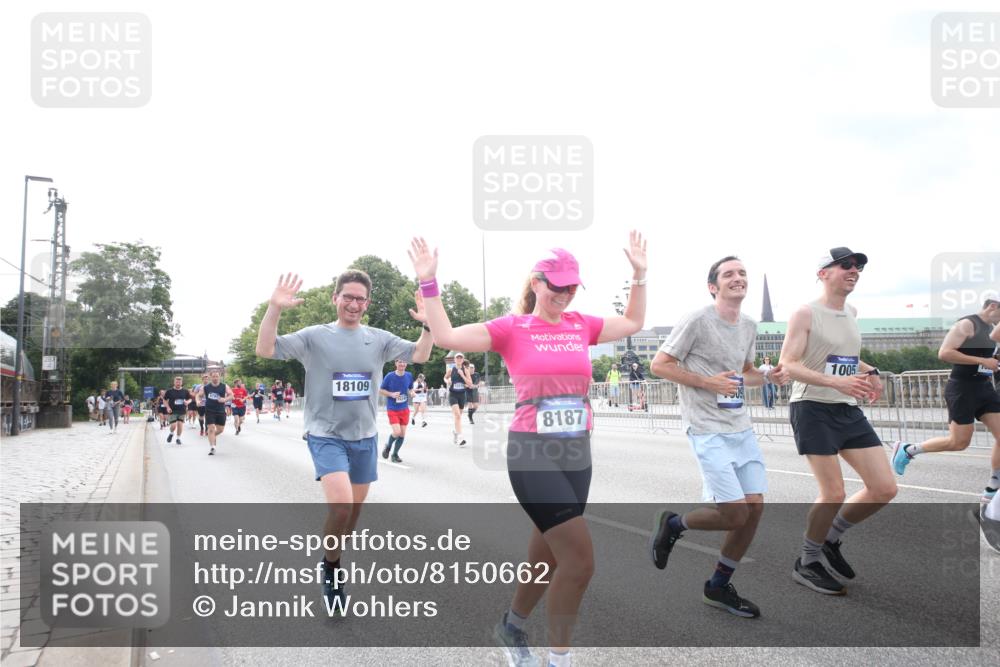29.06.2025 - hella hamburg halbmarathon Jannik Wohlers http://msf.ph/oto/8150662 29.06.2025 10:23:53 Lombardsbrücke 1005, 1009, 1064, 1389, 2132, 2477, 3185, 3285, 3579, 3786, 4162, 4464, 4684, 4719, 4993, 6478, 6524, 6526, 7528, 7920, 7975, 8167, 8187, 8297, 9063, 11306, 12210, 13380, 13573, 13711, 14143, 14433, 14439, 14824, 15352, 15456, 16345, 16861, 17147, 17262, 17414, 17559, 17560, 18077, 18109, 18132, 18210 meine-sportfotos.de