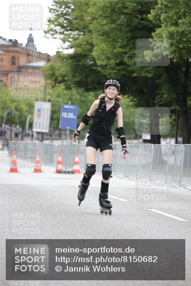 29.06.2025 - hella hamburg halbmarathon Jannik Wohlers http://msf.ph/oto/8150682 29.06.2025 09:18:04 Lombardsbrücke  meine-sportfotos.de