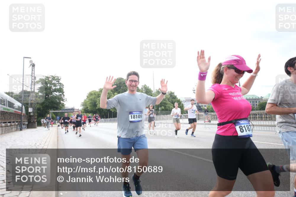 29.06.2025 - hella hamburg halbmarathon Jannik Wohlers http://msf.ph/oto/8150689 29.06.2025 10:23:53 Lombardsbrücke 1005, 1009, 1064, 1389, 2132, 2477, 3185, 3285, 3579, 3786, 4162, 4464, 4684, 4719, 4993, 6478, 6524, 6526, 7528, 7920, 7975, 8167, 8187, 8297, 9063, 11306, 12210, 13380, 13573, 13711, 14143, 14433, 14439, 14824, 15352, 15456, 16345, 16861, 17147, 17262, 17414, 17559, 17560, 18077, 18109, 18132, 18210 meine-sportfotos.de