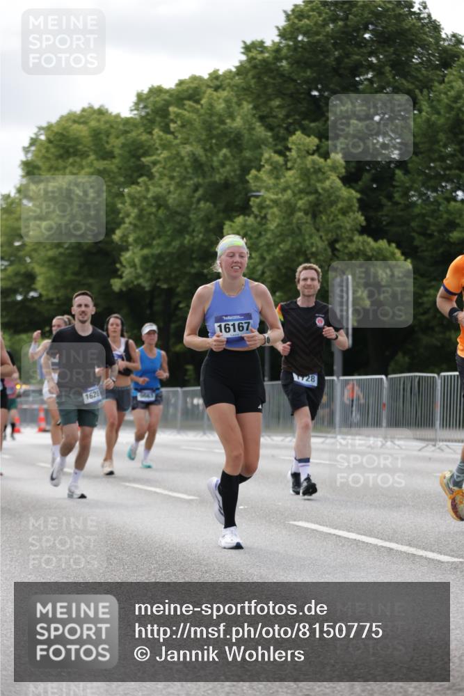 29.06.2025 - hella hamburg halbmarathon Jannik Wohlers http://msf.ph/oto/8150775 29.06.2025 10:14:11 Lombardsbrücke 1406, 1728, 2494, 2990, 3020, 3154, 3756, 3834, 5191, 5670, 5981, 6028, 6083, 6366, 7802, 8147, 8755, 9556, 9663, 9709, 10224, 10610, 12467, 12901, 13237, 13366, 13386, 13673, 13674, 15048, 16036, 16126, 16167, 16287, 16288, 16776, 17296, 17453, 17975 meine-sportfotos.de