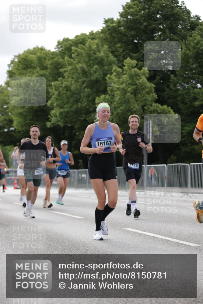 29.06.2025 - hella hamburg halbmarathon Jannik Wohlers http://msf.ph/oto/8150781 29.06.2025 10:14:11 Lombardsbrücke 1406, 1728, 2494, 2990, 3020, 3154, 3756, 3834, 5191, 5670, 5981, 6028, 6083, 6366, 7802, 8147, 8755, 9556, 9663, 9709, 10224, 10610, 12467, 12901, 13237, 13366, 13386, 13673, 13674, 15048, 16036, 16126, 16167, 16287, 16288, 16776, 17296, 17453, 17975 meine-sportfotos.de