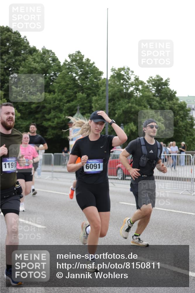 29.06.2025 - hella hamburg halbmarathon Jannik Wohlers http://msf.ph/oto/8150811 29.06.2025 10:51:08 Lombardsbrücke 1617, 1997, 2308, 2484, 2485, 2593, 2736, 2778, 3240, 4748, 4808, 4878, 5291, 5357, 5394, 5716, 5717, 6007, 6091, 6885, 6945, 6954, 6961, 7769, 7841, 7871, 7992, 8040, 8125, 8399, 8672, 9340, 9462, 9582, 9583, 9763, 10496, 11034, 11268, 11575, 11875, 11913, 12766, 13079, 13598, 13710, 13769, 15092, 15776, 16258, 16595, 16642, 16678, 16807, 17641, 19106 meine-sportfotos.de