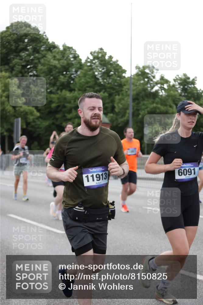 29.06.2025 - hella hamburg halbmarathon Jannik Wohlers http://msf.ph/oto/8150825 29.06.2025 10:51:08 Lombardsbrücke 1617, 1997, 2308, 2484, 2485, 2593, 2736, 2778, 3240, 4748, 4808, 4878, 5291, 5357, 5394, 5716, 5717, 6007, 6091, 6885, 6945, 6954, 6961, 7769, 7841, 7871, 7992, 8040, 8125, 8399, 8672, 9340, 9462, 9582, 9583, 9763, 10496, 11034, 11268, 11575, 11875, 11913, 12766, 13079, 13598, 13710, 13769, 15092, 15776, 16258, 16595, 16642, 16678, 16807, 17641, 19106 meine-sportfotos.de