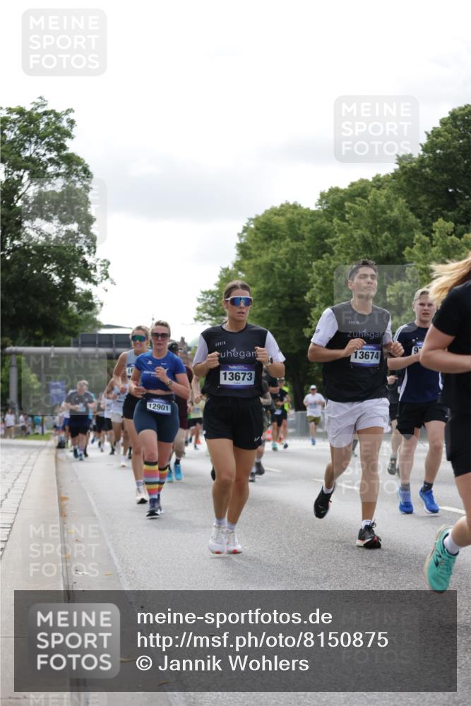 29.06.2025 - hella hamburg halbmarathon Jannik Wohlers http://msf.ph/oto/8150875 29.06.2025 10:14:16 Lombardsbrücke 1406, 1728, 2046, 2494, 2990, 3020, 3154, 3454, 3691, 3756, 3834, 5191, 5670, 5981, 6935, 7802, 8055, 8147, 8755, 9173, 9556, 9663, 9709, 10224, 10391, 10610, 12901, 13212, 13366, 13386, 13673, 13674, 14015, 14497, 15048, 15700, 16036, 16167, 16287, 16288, 16776, 17296, 17453, 17975 meine-sportfotos.de