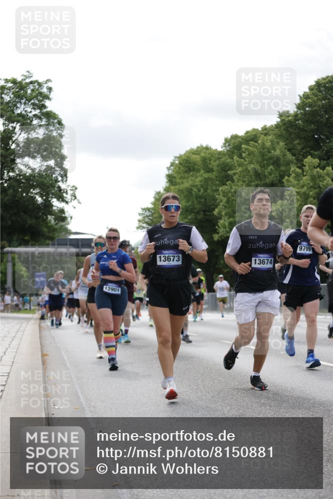 29.06.2025 - hella hamburg halbmarathon Jannik Wohlers http://msf.ph/oto/8150881 29.06.2025 10:14:16 Lombardsbrücke 1406, 1728, 2046, 2494, 2990, 3020, 3154, 3454, 3691, 3756, 3834, 5191, 5670, 5981, 6935, 7802, 8055, 8147, 8755, 9173, 9556, 9663, 9709, 10224, 10391, 10610, 12901, 13212, 13366, 13386, 13673, 13674, 14015, 14497, 15048, 15700, 16036, 16167, 16287, 16288, 16776, 17296, 17453, 17975 meine-sportfotos.de
