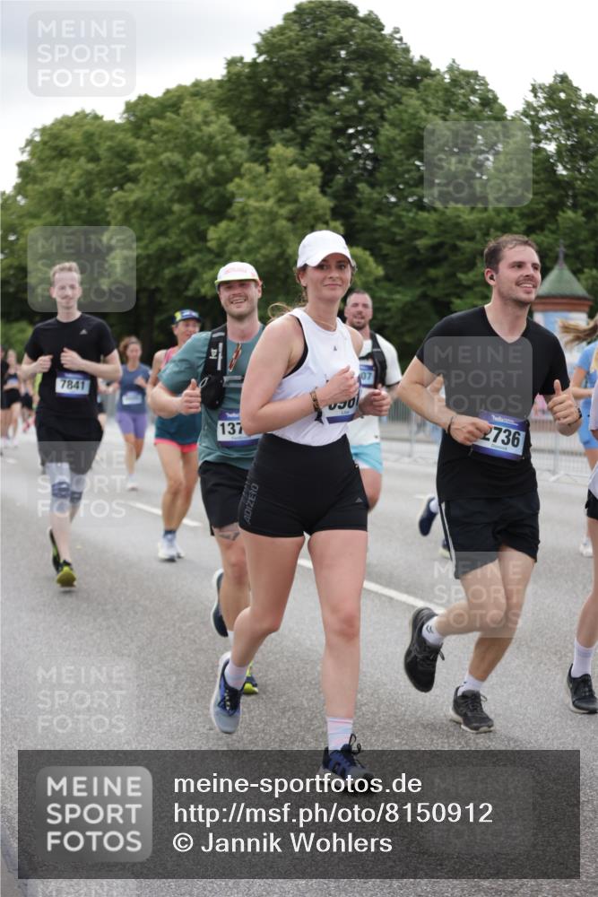 29.06.2025 - hella hamburg halbmarathon Jannik Wohlers http://msf.ph/oto/8150912 29.06.2025 10:51:10 Lombardsbrücke 1617, 1997, 2308, 2484, 2485, 2593, 2736, 2778, 3240, 3991, 4748, 4808, 4878, 5291, 5394, 5716, 5717, 6007, 6091, 6885, 6945, 6954, 7769, 7841, 7871, 7992, 8125, 8399, 9340, 9462, 9582, 9583, 9763, 10496, 10521, 11034, 11268, 11575, 11875, 11913, 12766, 13079, 13598, 13710, 13769, 15092, 15776, 16258, 16595, 16642, 16807, 17641, 19106 meine-sportfotos.de