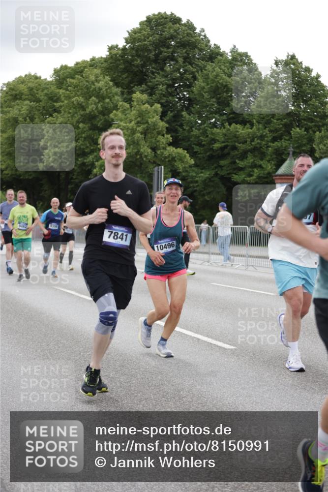29.06.2025 - hella hamburg halbmarathon Jannik Wohlers http://msf.ph/oto/8150991 29.06.2025 10:51:12 Lombardsbrücke 1997, 2308, 2484, 2485, 2593, 2736, 2778, 3240, 3991, 4748, 4808, 4878, 5291, 5394, 5716, 5717, 6007, 6091, 6885, 6945, 6947, 6954, 7769, 7841, 7871, 7992, 8125, 8399, 9340, 9462, 9582, 9583, 9763, 10496, 10521, 10830, 11268, 11575, 11875, 11913, 12766, 13079, 13598, 13710, 13769, 15092, 15776, 16595, 16642, 16807, 17641, 19106 meine-sportfotos.de