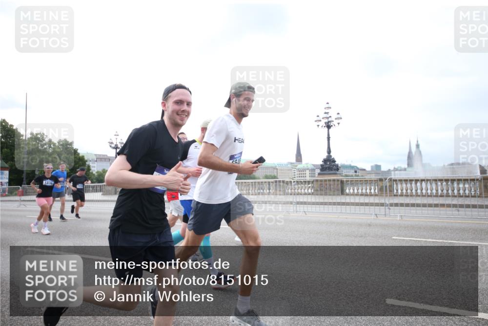 29.06.2025 - hella hamburg halbmarathon Jannik Wohlers http://msf.ph/oto/8151015 29.06.2025 10:31:10 Lombardsbrücke 1235, 1844, 1879, 3396, 3397, 3424, 3571, 3681, 4953, 5165, 5846, 5965, 6078, 6546, 6573, 6640, 7772, 8806, 9104, 9183, 9812, 9882, 9883, 10240, 10421, 10435, 10586, 11178, 11587, 12381, 12758, 13724, 15024, 15222, 15575, 16541, 16978, 17043, 17362, 17404, 17517, 17706, 17989, 18507, 18613, 18672, 18883, 18943, 19068, 19233 meine-sportfotos.de