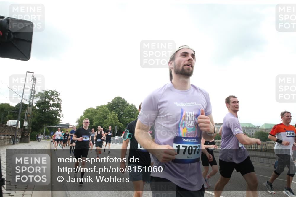 29.06.2025 - hella hamburg halbmarathon Jannik Wohlers http://msf.ph/oto/8151060 29.06.2025 10:31:51 Lombardsbrücke 1311, 1987, 2349, 2943, 3022, 3365, 3707, 3778, 3822, 4314, 4365, 4605, 4857, 4924, 5496, 5658, 5743, 6218, 6252, 7135, 7239, 7344, 7535, 7570, 7789, 8124, 8127, 8175, 8787, 8914, 8993, 9125, 9206, 9706, 9765, 10248, 10828, 10924, 11168, 11225, 11362, 11462, 11787, 11972, 12136, 12443, 12936, 13284, 13423, 13959, 13960, 14029, 14099, 14105, 14191, 14494, 14599, 15120, 15364, 15471, 15987, 16200, 17958, 18369, 18931 meine-sportfotos.de