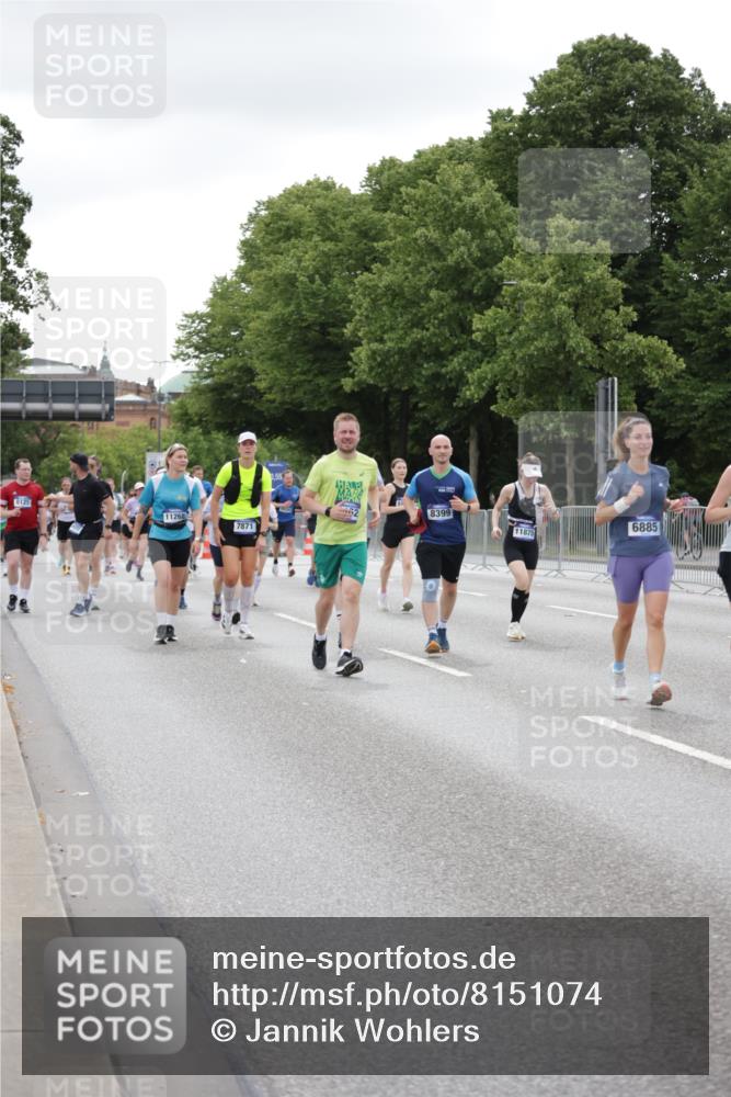 29.06.2025 - hella hamburg halbmarathon Jannik Wohlers http://msf.ph/oto/8151074 29.06.2025 10:51:13 Lombardsbrücke 1997, 2308, 2484, 2485, 2593, 2736, 2778, 3240, 3991, 4748, 4808, 4878, 5291, 5394, 5716, 5717, 6007, 6091, 6885, 6945, 6947, 6954, 7769, 7841, 7871, 7992, 8125, 8399, 9340, 9462, 9582, 9583, 10496, 10521, 10830, 11268, 11875, 11913, 12766, 13151, 13152, 13598, 13710, 13769, 15092, 15776, 16595, 16642, 16807, 17364, 17641 meine-sportfotos.de