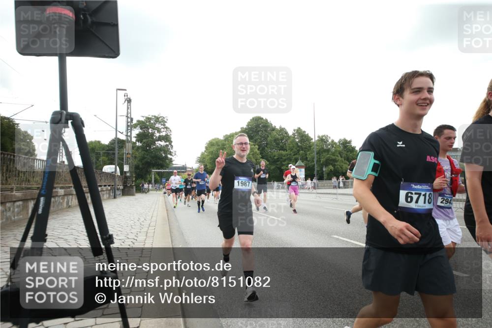 29.06.2025 - hella hamburg halbmarathon Jannik Wohlers http://msf.ph/oto/8151082 29.06.2025 10:31:51 Lombardsbrücke 1311, 1987, 2349, 2943, 3022, 3365, 3707, 3778, 3822, 4314, 4365, 4605, 4857, 4924, 5496, 5658, 5743, 6218, 6252, 7135, 7239, 7344, 7535, 7570, 7789, 8124, 8127, 8175, 8787, 8914, 8993, 9125, 9206, 9706, 9765, 10248, 10828, 10924, 11168, 11225, 11362, 11462, 11787, 11972, 12136, 12443, 12936, 13284, 13423, 13959, 13960, 14029, 14099, 14105, 14191, 14494, 14599, 15120, 15364, 15471, 15987, 16200, 17958, 18369, 18931 meine-sportfotos.de