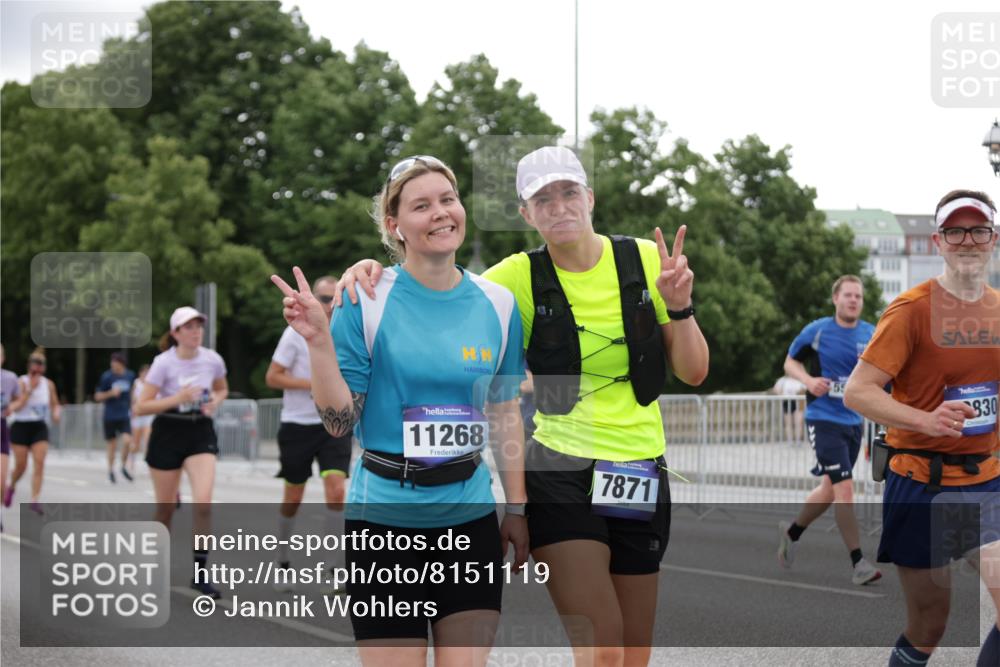 29.06.2025 - hella hamburg halbmarathon Jannik Wohlers http://msf.ph/oto/8151119 29.06.2025 10:51:24 Lombardsbrücke 2593, 3240, 3991, 5291, 5534, 6007, 6604, 6885, 6947, 7682, 8399, 9220, 9340, 9462, 9590, 9594, 9673, 10521, 10533, 10693, 10830, 11101, 11875, 12065, 13151, 13152, 14937, 14959, 15128, 16015, 17364, 17429, 17641, 17902, 18615, 18780, 18975 meine-sportfotos.de