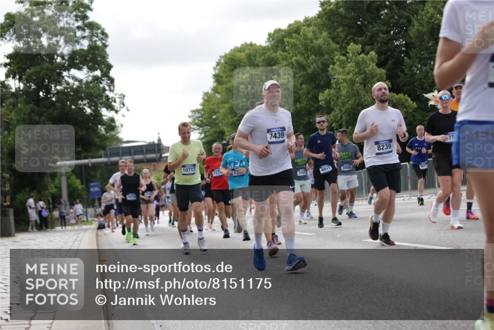 29.06.2025 - hella hamburg halbmarathon Jannik Wohlers http://msf.ph/oto/8151175 29.06.2025 10:14:31 Lombardsbrücke 1071, 1379, 1575, 2046, 2140, 2601, 2690, 3025, 3454, 3507, 3509, 3691, 3844, 4641, 5608, 5800, 5981, 6181, 6248, 6935, 7195, 7439, 8055, 8239, 8275, 8522, 8563, 8755, 8854, 9113, 9173, 9911, 10391, 10589, 10717, 10963, 11271, 11598, 11611, 11643, 12634, 13212, 13393, 13683, 14015, 14195, 14452, 14497, 14999, 15037, 15038, 15700, 16208, 16419, 17296, 17453, 17708, 17847, 18015, 18176 meine-sportfotos.de